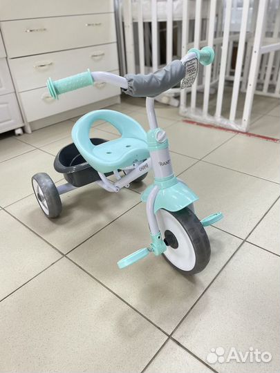 Детский трехколесный велосипед