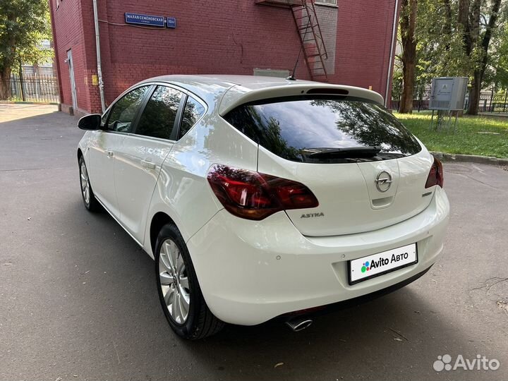 Opel Astra 1.6 AT, 2011, 200 108 км