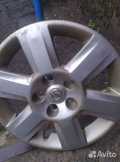 Колпак Ниссан r16