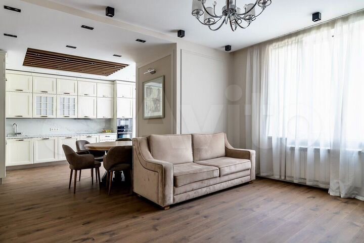 2-к. квартира, 61 м², 11/18 эт.