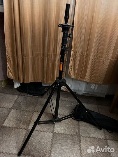 Штатив напольный для манекена (головы)