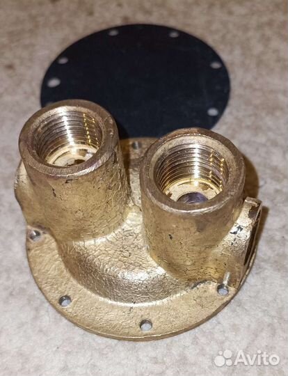 Нижняя часть водяного узла газовой колонки кги-56