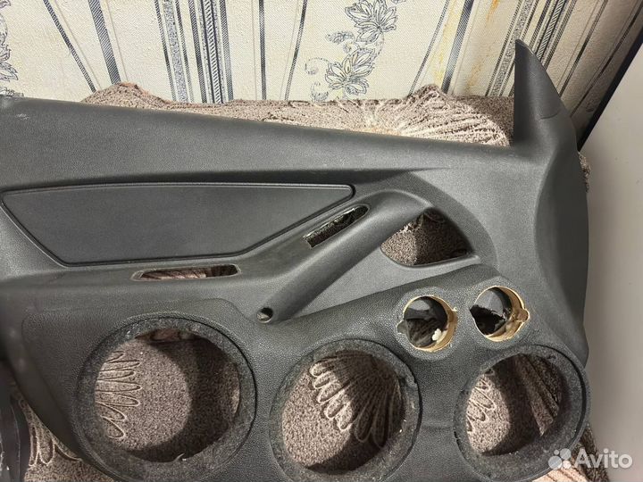 Дверные карты на LADA granta