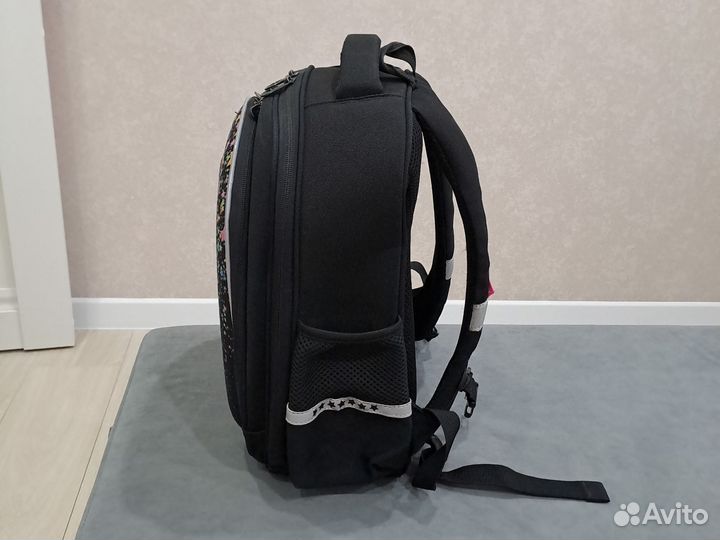 Рюкзак школьный для девочки Гризли