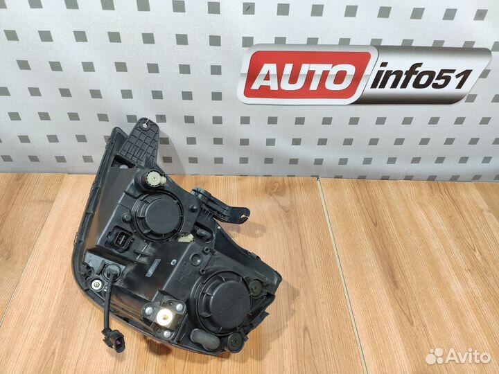 Фара правая (не ксенон) Ссанг Енг Рекстон I новая