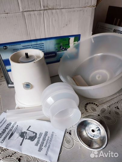 Сепаратор для молока ручной