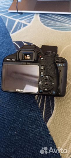 Зеркальный фотоаппарат canon 550d