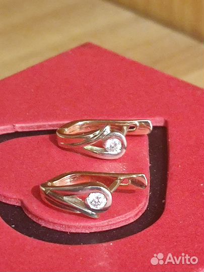 Золотые серьги 585 с бриллиантами