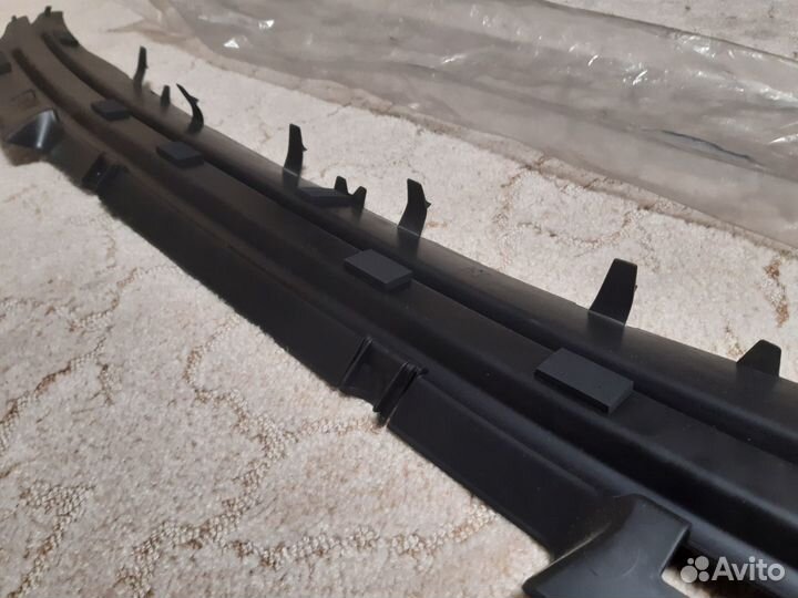 Заглушка на передний бампер Peugeot 308 Пежо 308