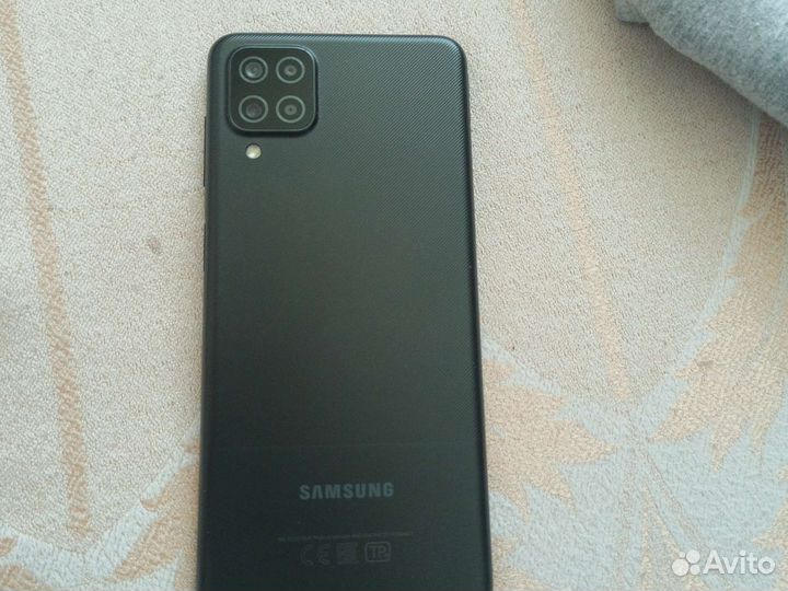 Телефон бу samsung а12