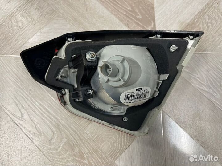 Фонарь противотуманный задний левый Ford Kuga Cbs