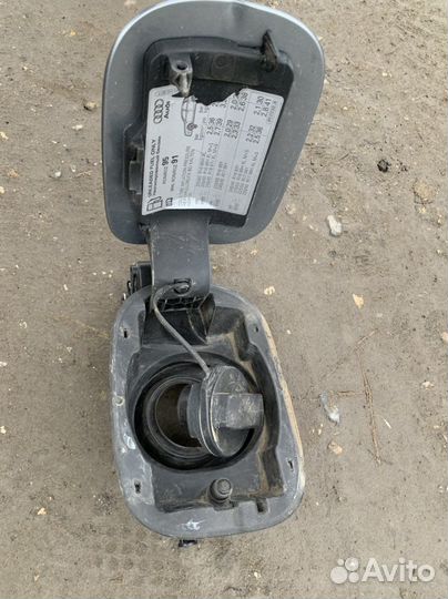 Лючок бензобака Ауди а6с6 разборка