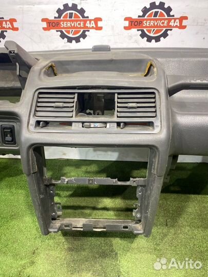 Торпедо Mitsubishi Pajero V43W 6G72 1993