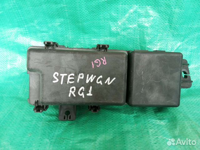 Блок предохранителей Honda Stepwgn RG1