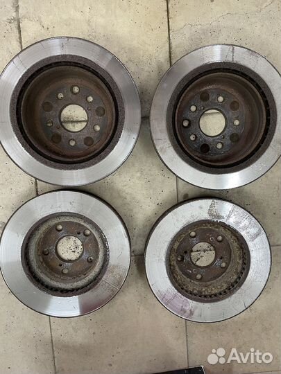 Тормозные диски lexus is 250 2006 г.в