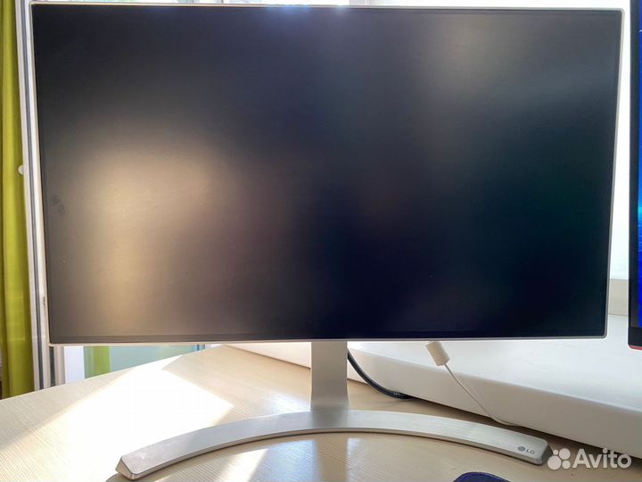 Монитор LG 23.8