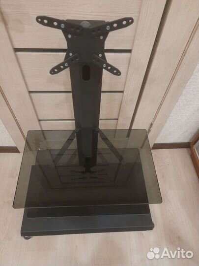 Стойка для телевизора напольная на колёсиках