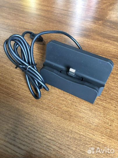 Зарядная станция для iPhone