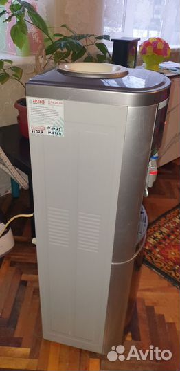 Куллер для воды