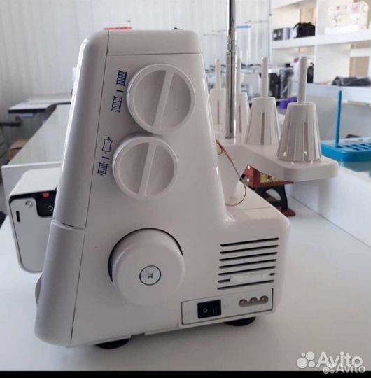 Оверлок elna 664