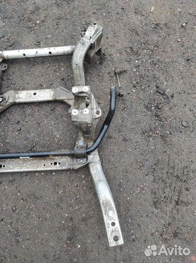 Подрамник передний range rover sport 2