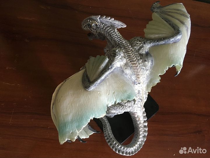 Icingdeath, Gargantuan White Dragon