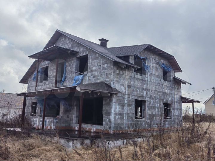 Дом 207 м² на участке 12 сот.