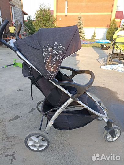 Прогулочная коляска geoby