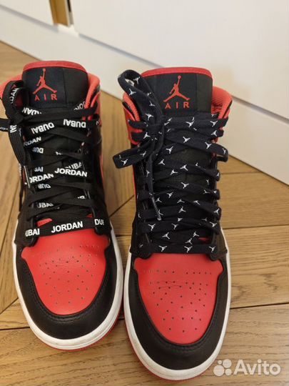 Кроссовки Nike Air Jordan 1 Mid Alternate Bred