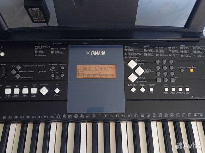 Синтезатор yamaha psr e333