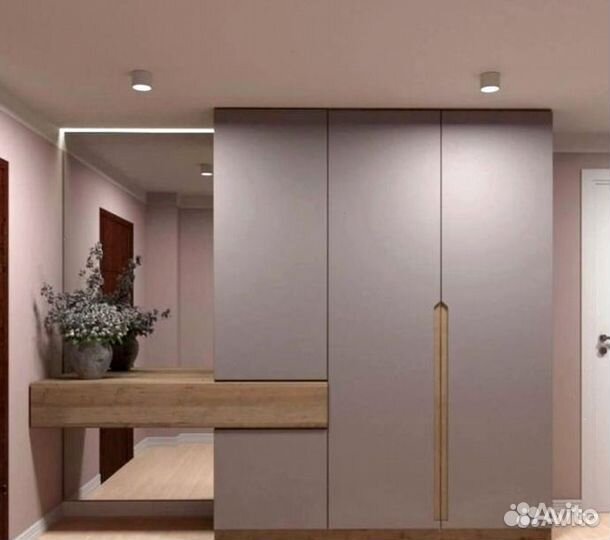 Шкаф в прихожую любые фасады
