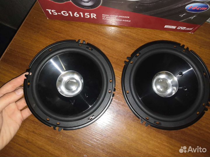 Динамики в авто 16см