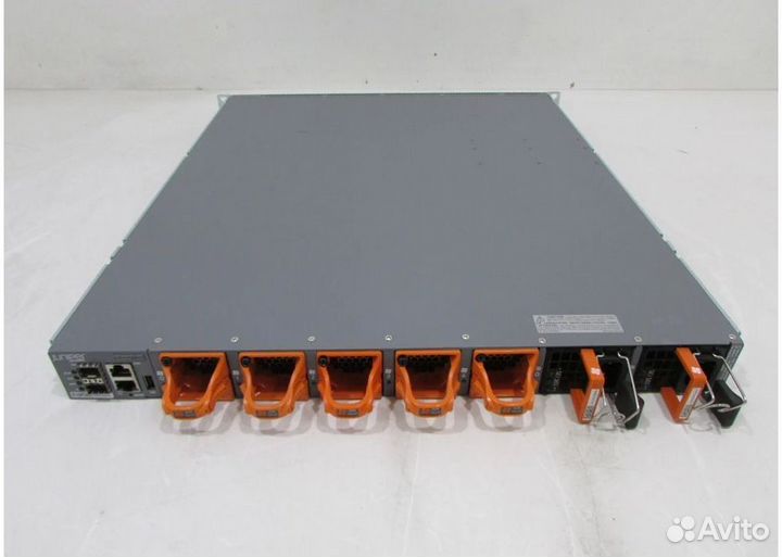 Коммутатор juniper QFX5200-32C-AFO