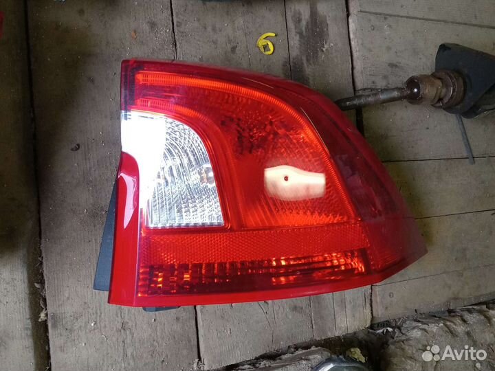 Задний левый правый фонарь volvo s60