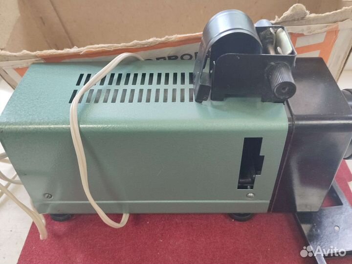 Фильмоскоп -диапроектор СССР Ф-75