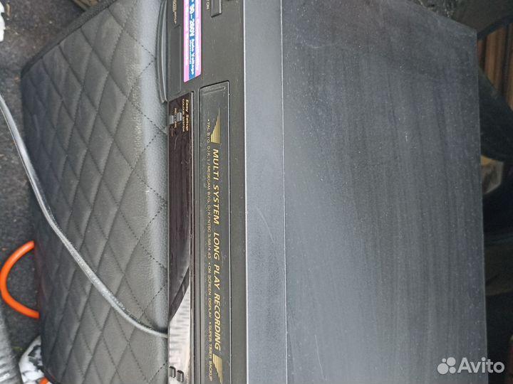 Видеомагнитофон jvc