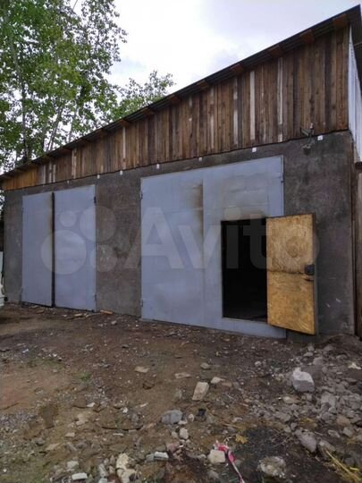 Гараж, > 30 м²