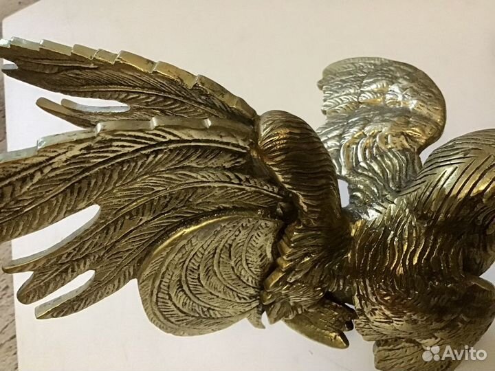 Бронзовые петухи