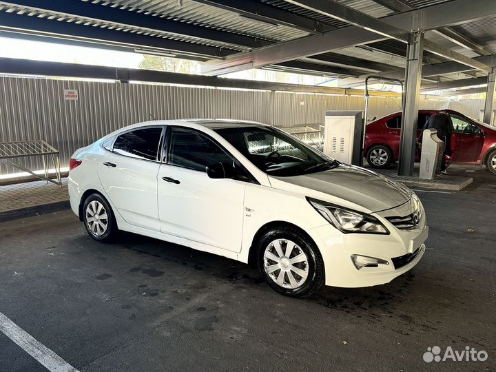 Hyundai Solaris 1.6 AT, 2015, 117 000 км