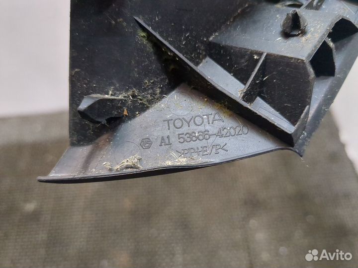 Молдинг стекла Toyota RAV 4, 2016