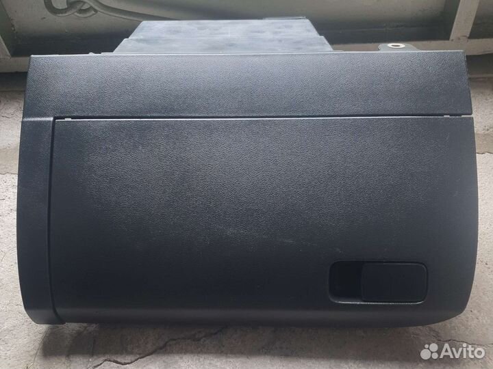 Бардачок polo седан