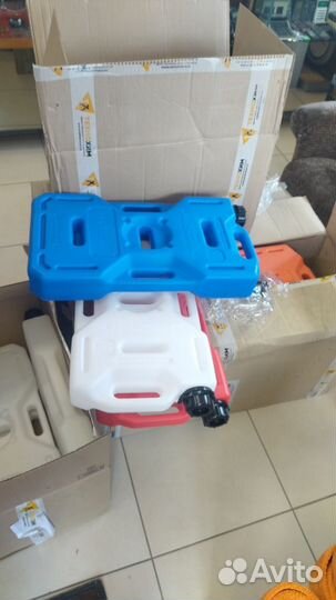 Канистра для воды плоская