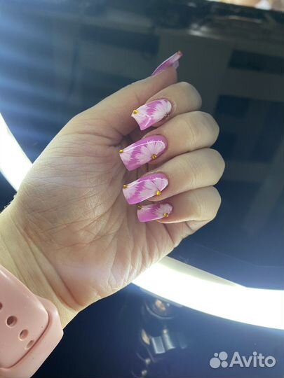 Маникюр на дому