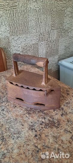 Утюг чугунный старинный