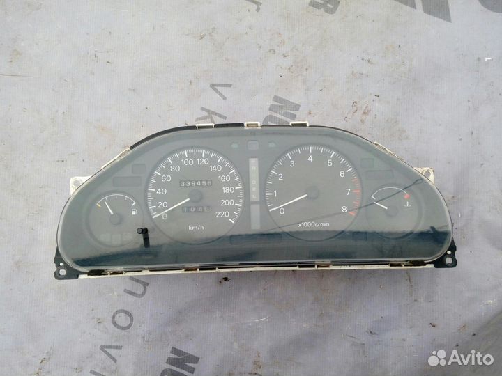 Панель приборов Mitsubishi Galant 1993-1997 АКПП