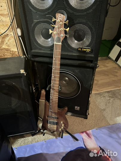 Бас Усилитель Ampeg. Бас гитара J&D