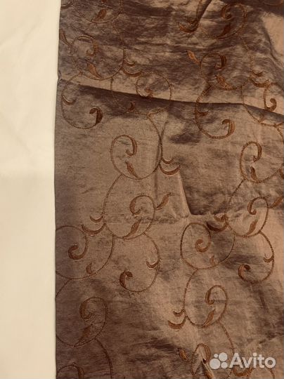 Ткань тафта плотная с вышивкой