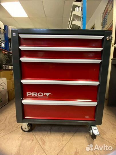 Тележка инструментальная с набором инструментов