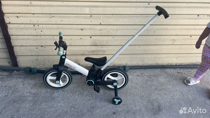 Велосипед с ручкой