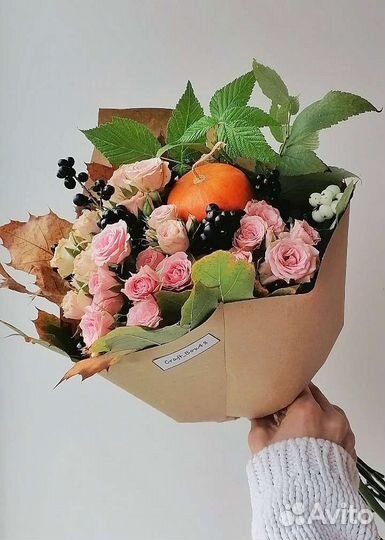 Букеты и цветочные композиции